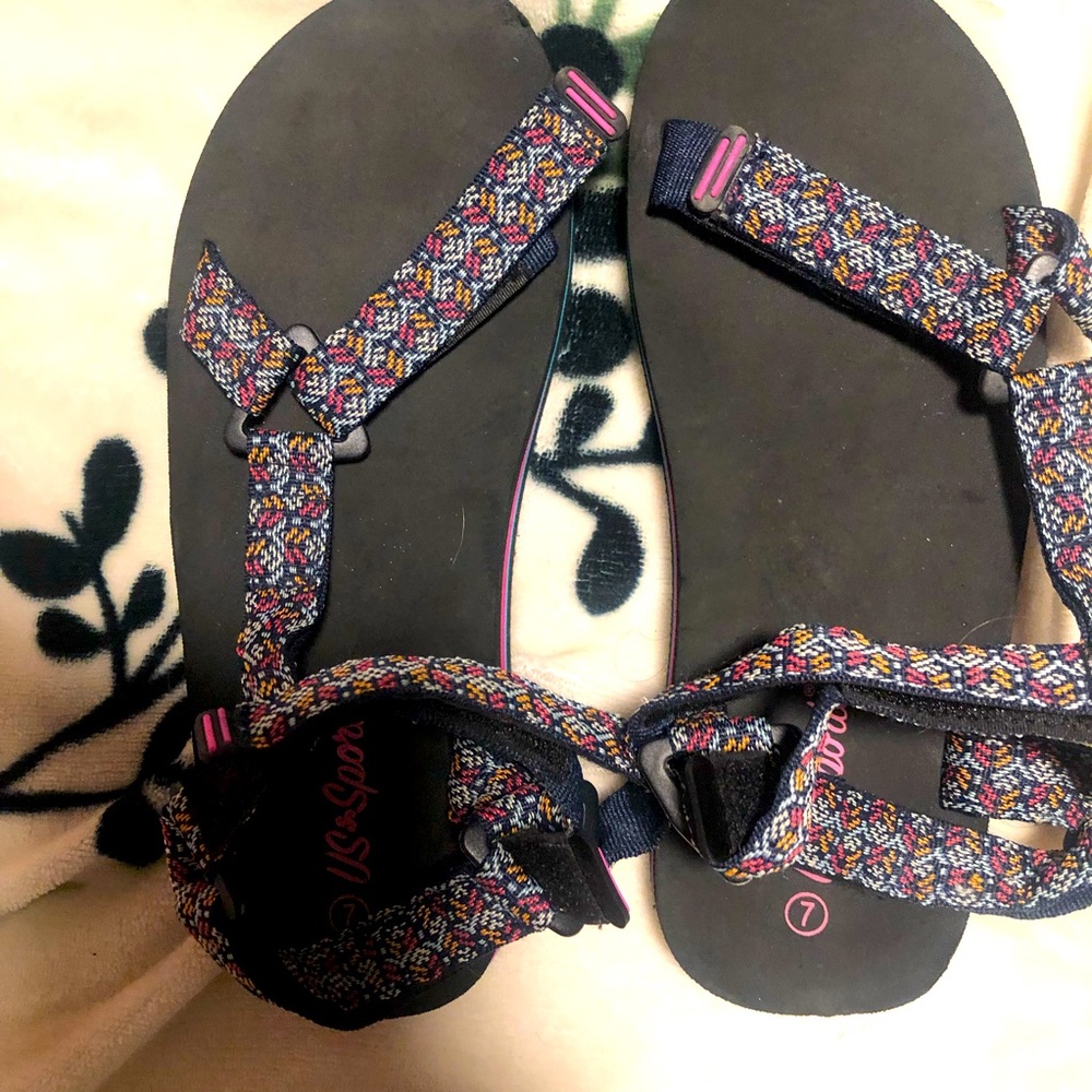 Us sandals